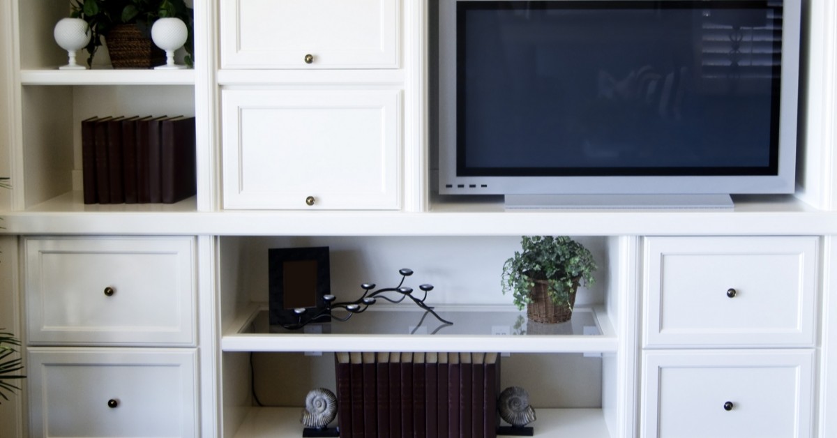 Organized living room entertainment center